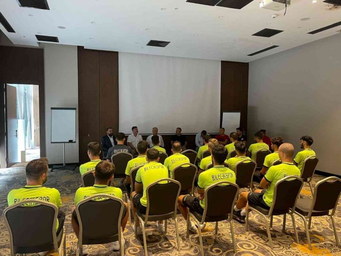 Başkan Yıldırım Ve Başkan Yaman Bilecikspor’u Ziyaret Etti