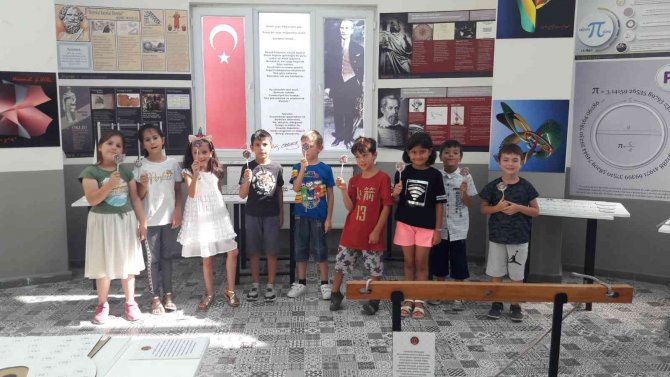 Yaz Bilim Kampında 714 Öğrenci Etkinliklere Katıldı