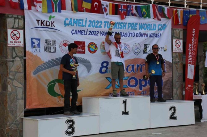 Yamaç Paraşütü Ön Dünya Kupası Xc Open Yarışları Birincileri Ödüllendirildi