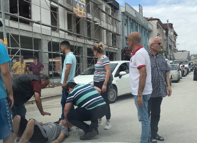 Otomobil İle Bisiklet Çarpıştı: 1 Yaralı