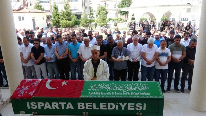 İ̇lk Görev Yerinde Hayatını Kaybeden Özge Öğretmen Toprağa Verildi