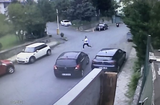 İ̇stanbul’da Sokak Ortasında Yaşanan Korkunç Cinayet Kamerada