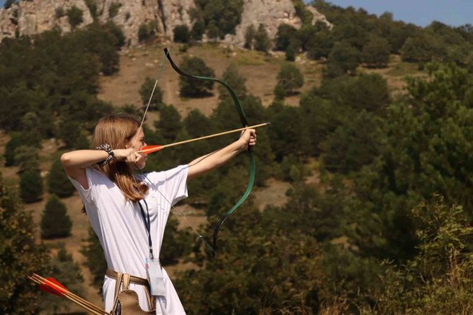 Okçular Hedefe Kitlendi