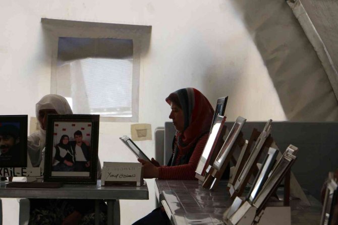 Diyarbakır Annelerinden Çocuklarına 4. Yılında “Teslim Ol” Çağrısı