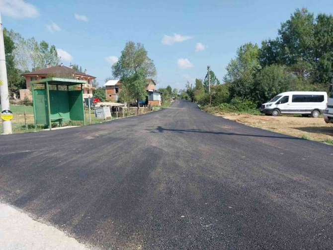 Büyükşehir, Kandıra’da Üstyapı Çalışmasına 26 Bin 610 Ton Asfalt Kullanacak