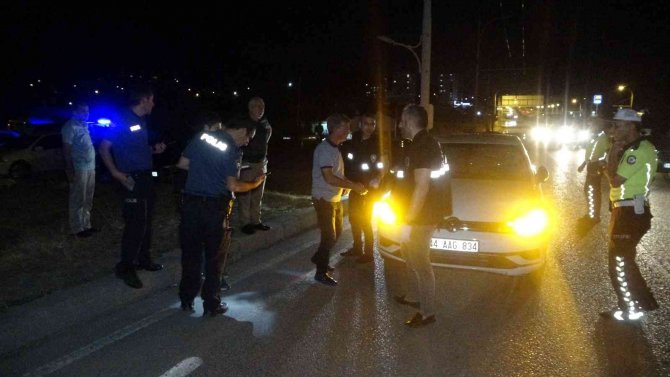 Otomobilin Çarptığı Yaşlı Adam Ağır Yaralandı