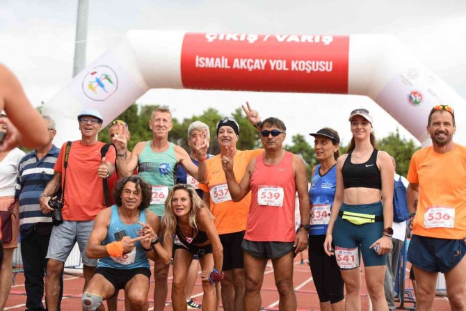 14. İ̇smail Akçay Yol Koşusu Yapıldı
