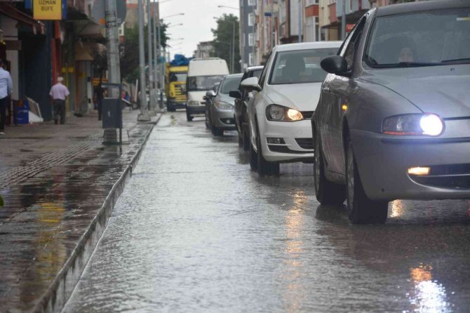 Ordu’da Sağanak Yağış Etkili Oldu