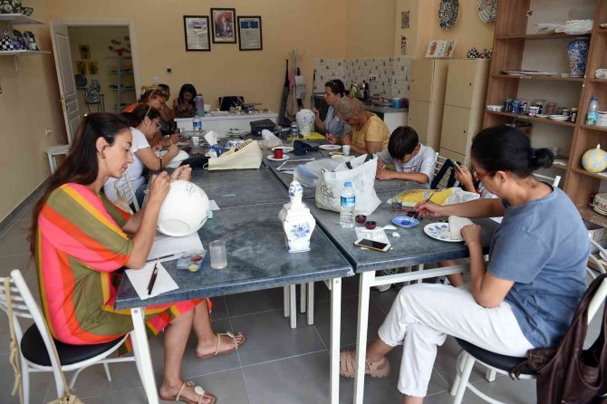 Kadınların Emeği Sanat Eserlerine Dönüşüyor