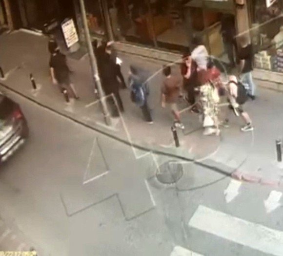 Şişli’de Telefon Hırsızına Suçüstü Kamerada: Güven Timlerinden Kaçamadı