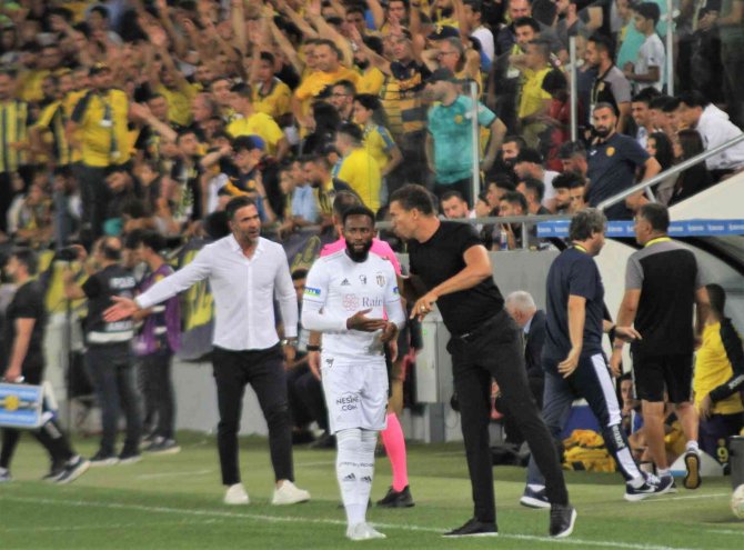 Spor Toto Süper Lig: Mke Ankaragücü: 0 - Beşiktaş: 0 (Maç Devam Ediyor)