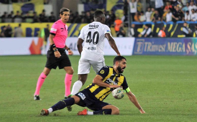 Spor Toto Süper Lig: Mke Ankaragücü: 2 - Beşiktaş: 3 (Maç Sonucu)