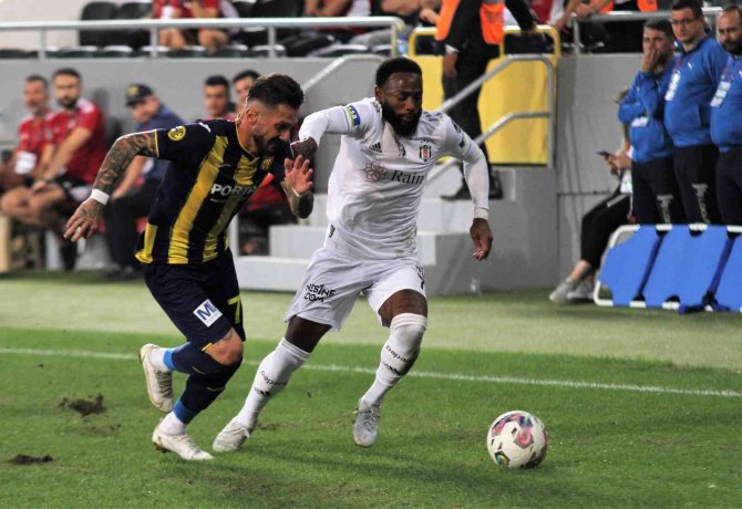 Spor Toto Süper Lig: Mke Ankaragücü: 1 - Beşiktaş: 2 (İ̇lk Yarı)