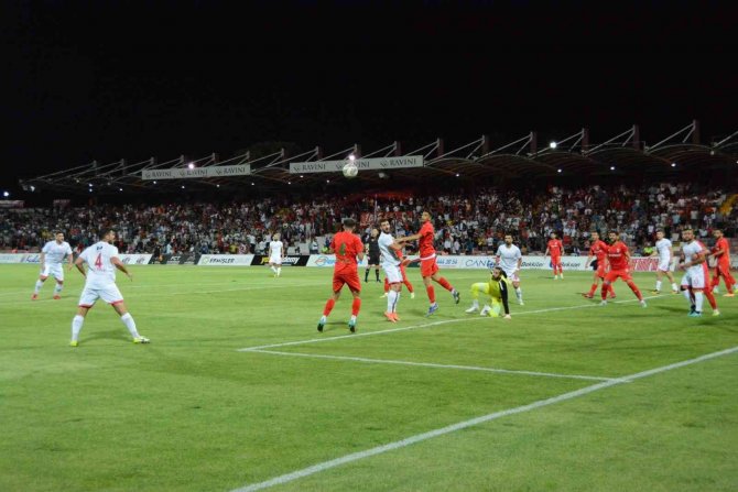 Tff 2. Lig: Balıkesirspor: 4 - Diyarbekirspor: 2