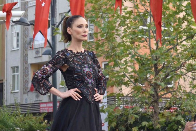 Yağcıbedir’in 3 Bin Yıllık Kültürü Modaya Dönüştü