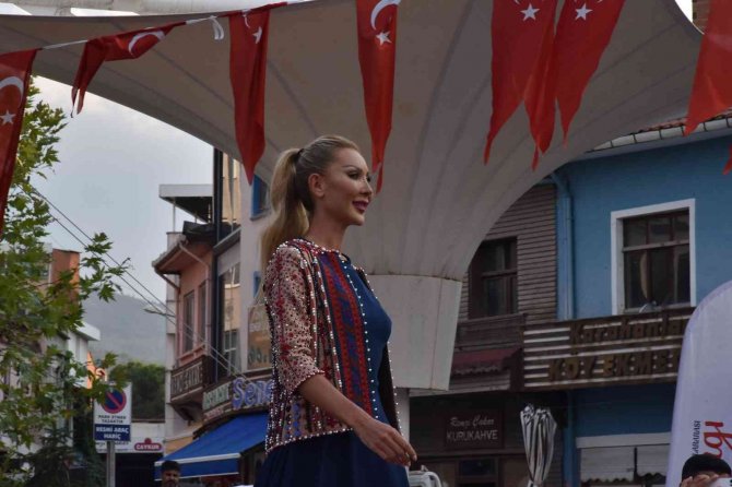 Yağcıbedir’in 3 Bin Yıllık Kültürü Modaya Dönüştü