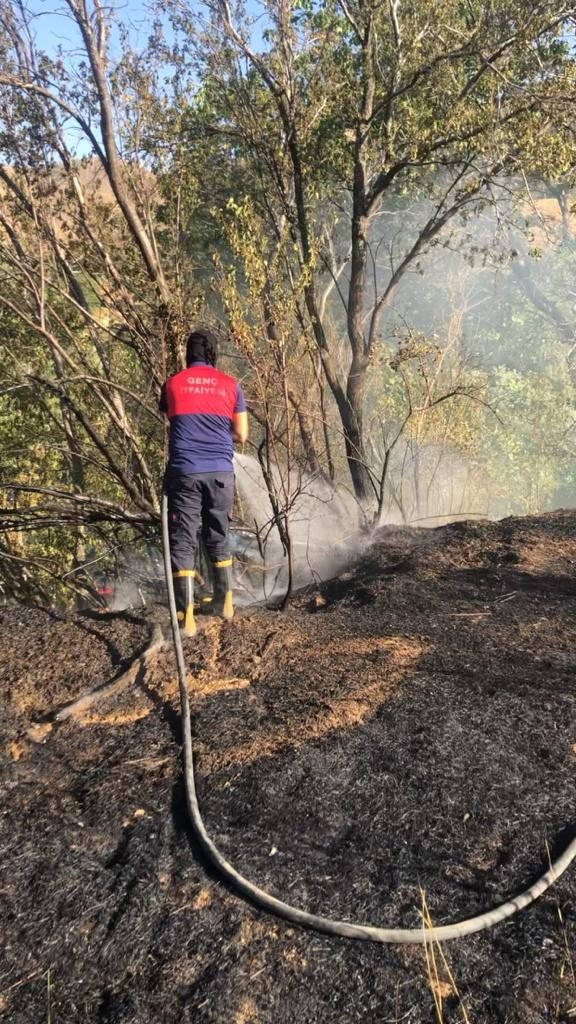Bingöl’de Bahçe Yangını Söndürüldü