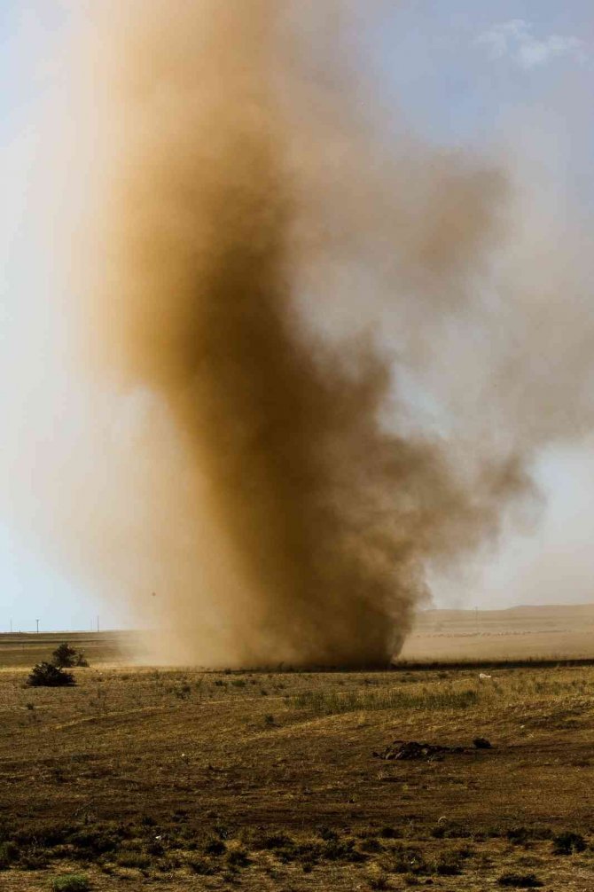 Tatvan’da Çıkan Hortum Paniğe Neden Oldu