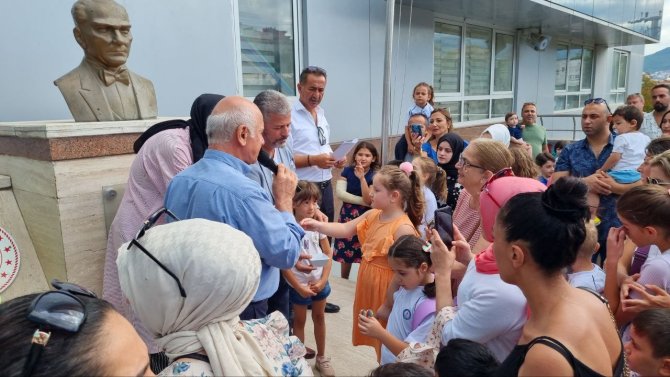 Öğrenciler Sınıflarını Kura İle Seçti