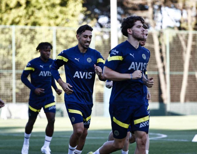 Fenerbahçe, Dinamo Kiev Maçı Hazırlıklarına Başladı