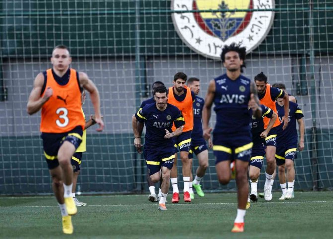 Fenerbahçe, Dinamo Kiev Maçı Hazırlıklarına Başladı