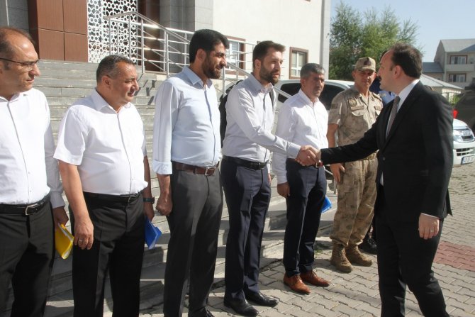 Malazgirt Kaymakamı Bayram Göreve Başladı