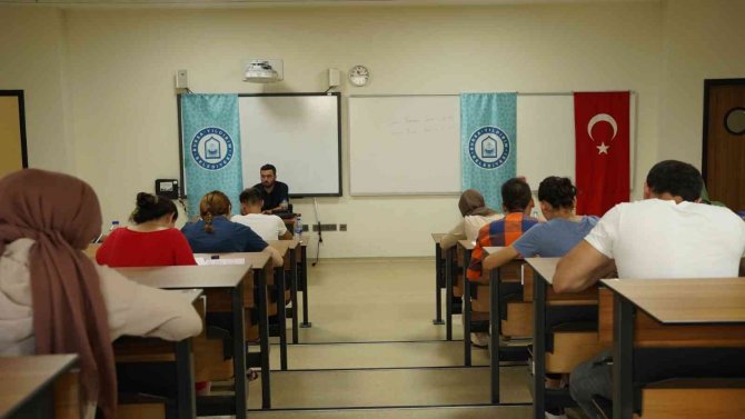 Yıldırım’da Memur Adaylarına Kpss Provası