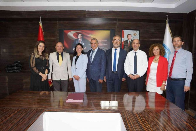 Gi̇btü- Zielona Gra Üniversitesi Arasında Protokol İmzalandı