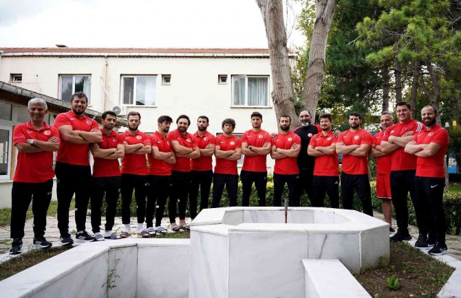 Güreş Milli Takımı, Dünya Şampiyonası’na Hazırlanıyor