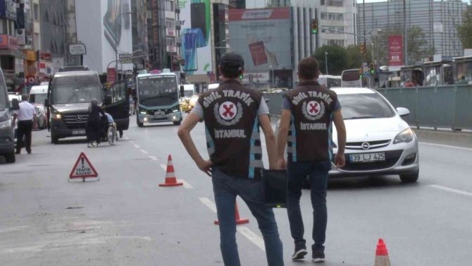 Kadıköy’de Ticari Taksi Denetimi: Kural Tanımayan Sürücülere Ceza Yağdı
