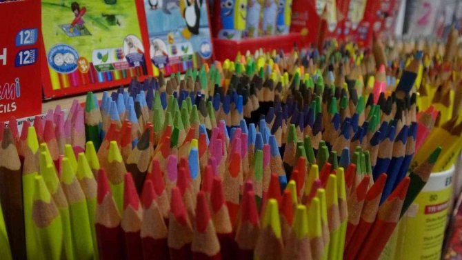 Velilere Yeni Eğitim-öğretim Yılı Öncesinde ’Merdiven Altı Kırtasiye’ Uyarısı