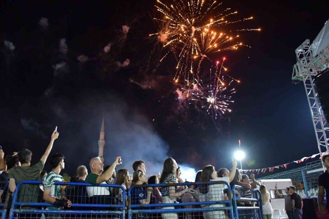 Kestel Balkan Panayırında Final Coşkusu