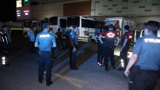 Otoparkta Kanlar İçerisinde Bulundu, Hastanede Öldü