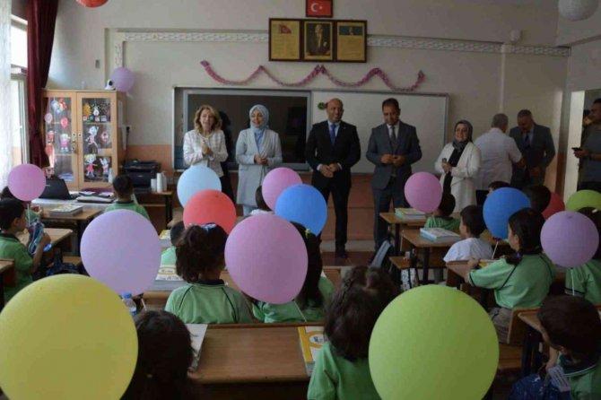 Miniklerde Okula İlk Adım Heyecanı