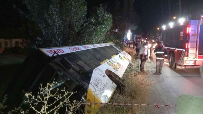 Malatya’da Yolcu Otobüsü Yan Yattı: 4 Yaralı