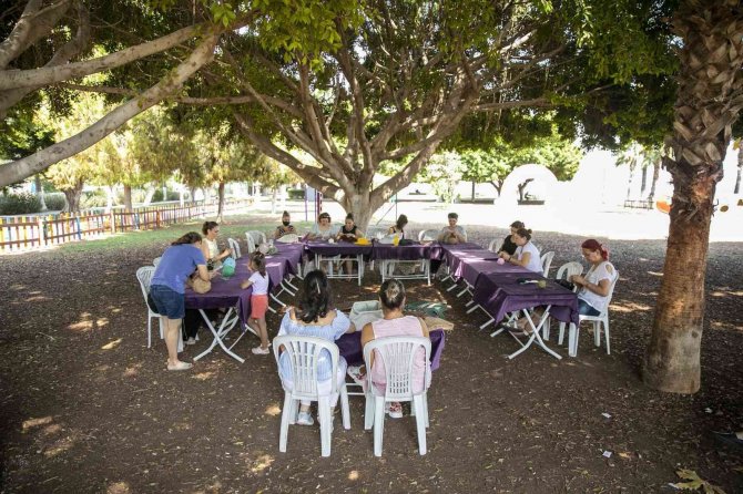 Hasır Örgü Atölyesi Hem Hobi Hem Kazanç Kapısı Oldu