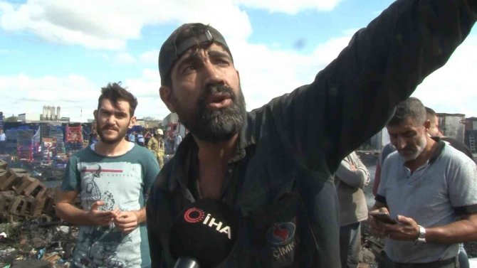 Eyüpsultan’da Plastik Kasa Üretilen Tesiste Korkutan Yangın