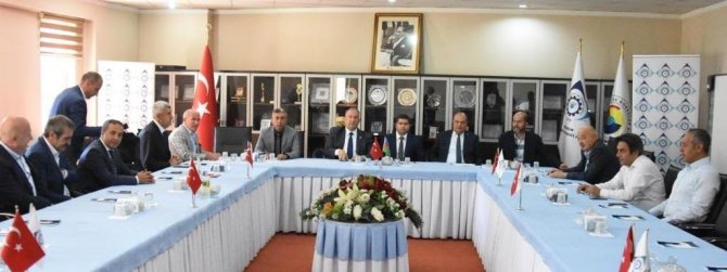 Nahçıvan Ekonomi Bakanı Aliyev Etso’da