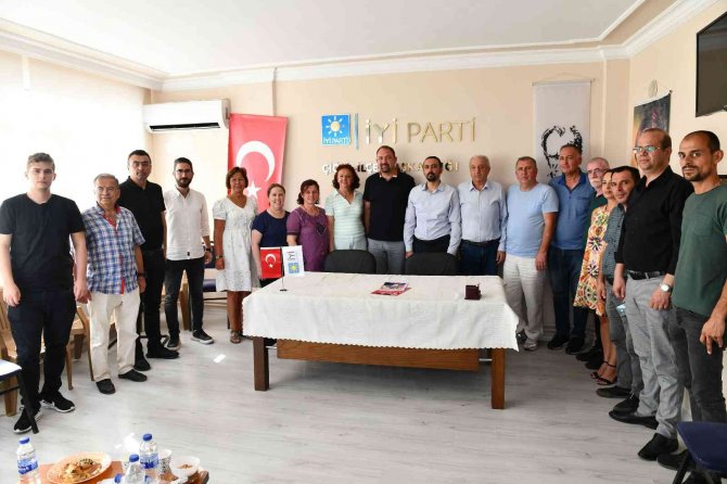 Siyasi Parti Ziyaretlerini Sürdüren Gümrükçü’den "Ortak Akıl" Vurgusu