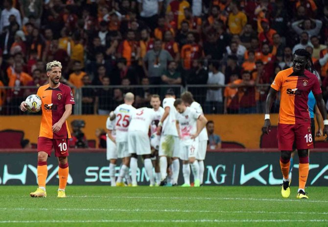 Spor Toto Süper Lig: Galatasaray: 1 - Gaziantep Fk: 1 (İ̇lk Yarı)