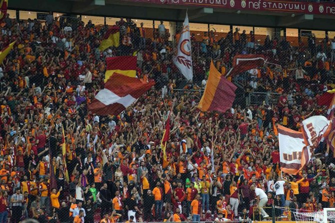 Spor Toto Süper Lig: Galatasaray: 0 - Gaziantep Fk: 0 (Maç Devam Ediyor)