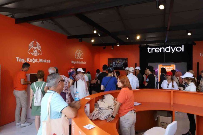 Teknofest’te Yer Alan Refik Anadol Sergisine İlgi