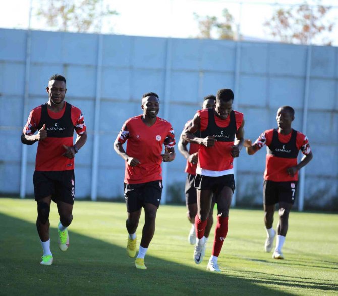 Sivasspor, Slavia Prag Maçına İddialı Hazırlanıyor