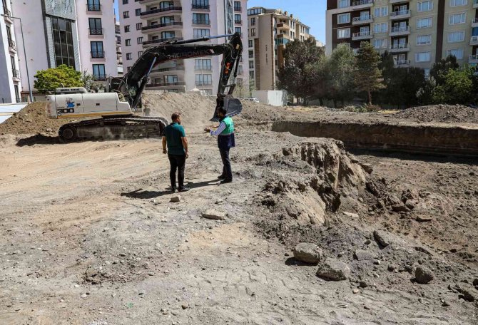 Hafriyat Kamyonlarına Uydudan Sıkı Takip