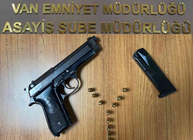 Van’da Değişik Suçlardan 10 Kişi Tutuklandı
