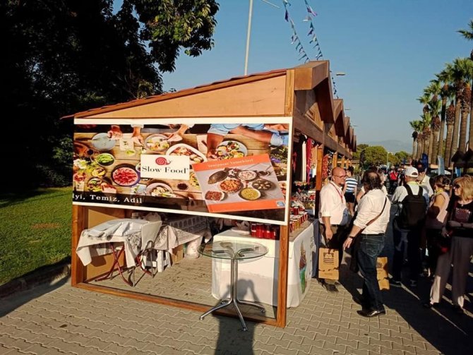 Yenipazar’ın Yöresel Ürünleri İ̇zmirliler İle Buluştu