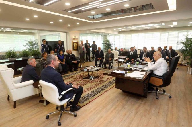 Yenimahalle Belediye Başkanı Yaşar: “Zabıtaların Görev, Yetki Ve Özlük Hakları Çağımıza Uygun Hale Getirmelidir”