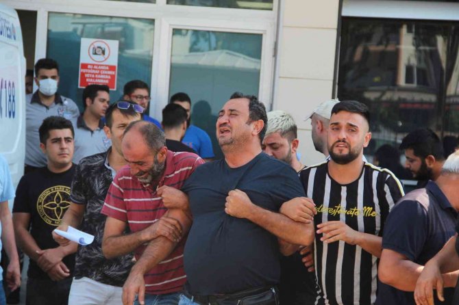 Genç Motosiklet Sürücüsünün Hayatını Kaybettiği Kaza Anı Kamerada