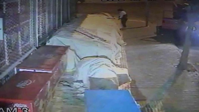 Kamyonla Gelip Bir Torba Patates Çaldı