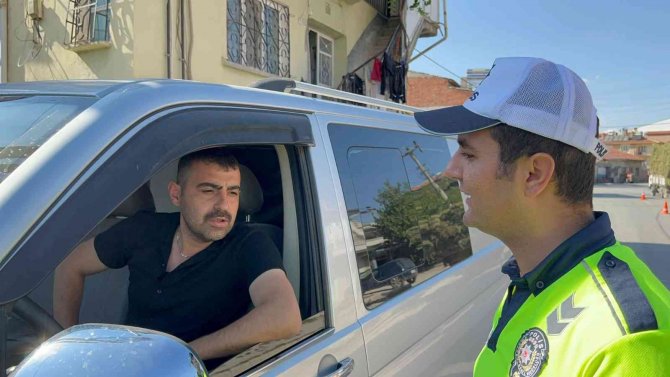 Bolvadin Polisinden Sürücülere Yönelik Trafik Denetimi